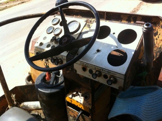 ขายรถบด 2เพลา มีระบบสั่นสะเทือน เครื่อง195เทอร์โบ สภาพพร้อมใช้งาน สนใจโทร 090-8588220คุณนะ 093-3258446คุณบิว หรือเข้าดูสินค้าอื่นๆได้ที่ www.truck.in.th/498 หรือเพจFacebook ณรงค์ ซื้อขายรถมือสอง (เว็บไซต์ส่วนตัว) หรือFacebook คุณนะ รถบรรทุก