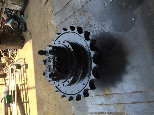 ขาย ตัวเดิน KOMUTSU PC200-7 ราคา 100000 บาท