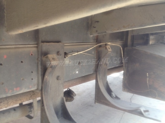 6 ล้อ HINO รุ่น FD 180 แรงม้า มีหัวเก๋งให้แต่สามารถไปประกอบได้เอง สนใจต่อรองราคาได้อีก