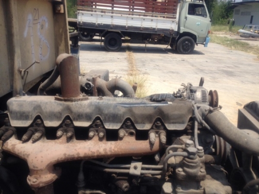 6 ล้อ HINO รุ่น FD 180 แรงม้า มีหัวเก๋งให้แต่สามารถไปประกอบได้เอง สนใจต่อรองราคาได้อีก