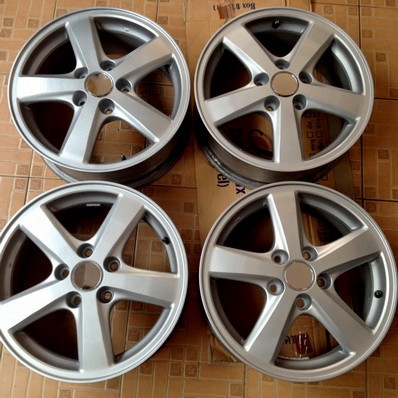 ล้อแม็กซ์ 5 ก้านสีเทา