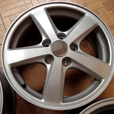 ล้อแม็กซ์ 5 ก้านสีเทา