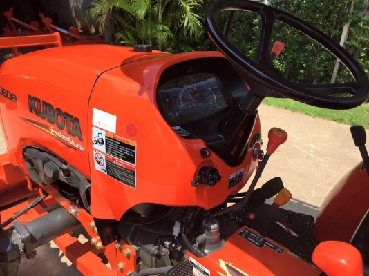 ขายรถไถ Kubota L3608(4WD) พร้อมใบมีดและผานพรวนช้าง รถไร่ เดิมๆ สวยพร้อมใช้งาน