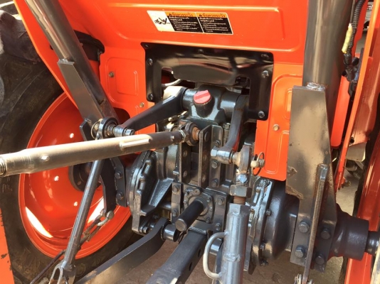 ขายรถไถ Kubota L3608(4WD) พร้อมใบมีดและผานพรวนช้าง รถไร่ เดิมๆ สวยพร้อมใช้งาน