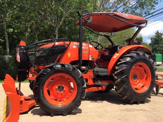 ขายรถไถ Kubota M6040 SU(4WD) พร้อมใบมีดและผานพรวน รถสวย พร้อมใช้งาน ขายรถไถ Kubota M6040 SU(4WD) พร้อมใบมีดและผานพรวน รถสวย พร้อมใช้งาน