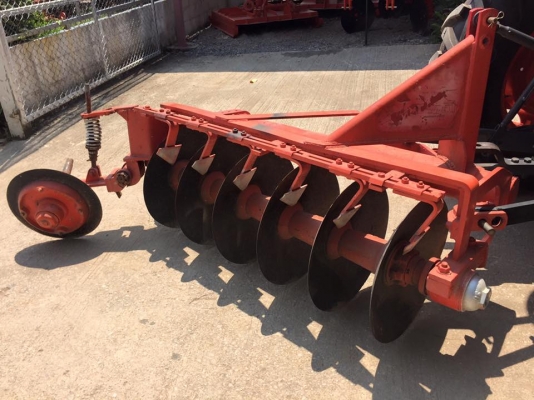 ขายรถไถ Kubota M6040 SU(4WD) พร้อมใบมีดและผานพรวน รถสวย พร้อมใช้งาน