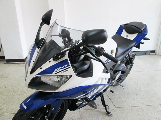 (โอนฟรี) ขาย Yamaha R15 รถปี 2015 ไมล์แท้ 3118 กม สภาพสวยเดิมๆ แรงด้วยขุมกำลัง 150CC บิดติดมือ  สีขาว น้ำเงิน