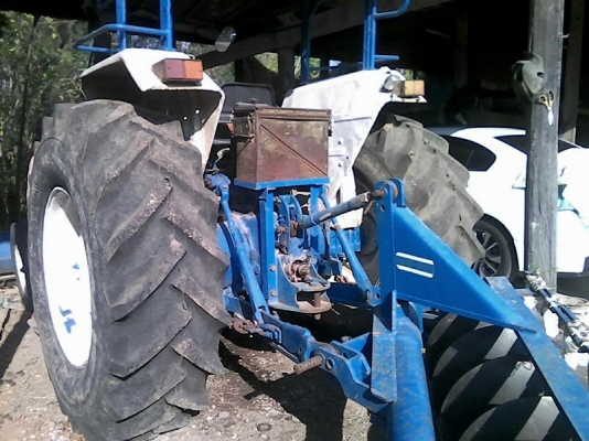 รถไถฟอร์ด เอกสารทะเบียนพร้อม รถไถฟอร์ด เอกสารทะเบียนพร้อม