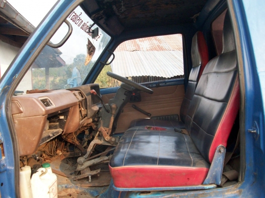 ขาย 6 ล้อหางปลา เอาไปใช้งานใด้เลย ไม่รวมเครน นะครับ ขาย 6 ล้อหางปลา เอาไปใช้งานใด้เลย ไม่รวมเครน นะครับ