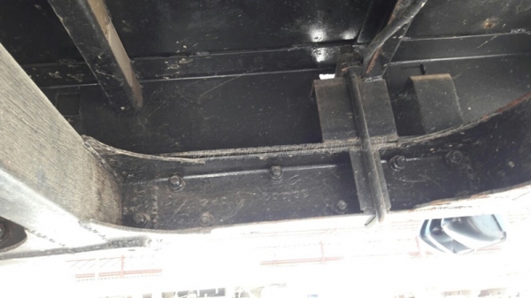 10 ล้อ HINO FD   เครน 4.5 ตัน เครื่อง HO6C เทอร์โบ 220 แรงม้า