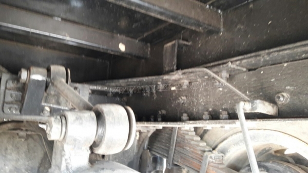 10 ล้อ HINO FD   เครน 4.5 ตัน เครื่อง HO6C เทอร์โบ 220 แรงม้า