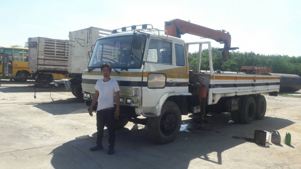 10 ล้อ HINO FD   เครน 4.5 ตัน เครื่อง HO6C เทอร์โบ 220 แรงม้า