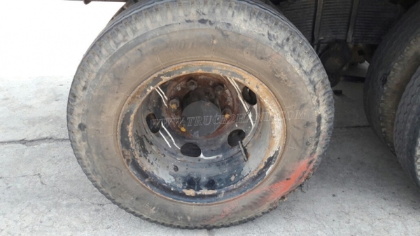 10 ล้อ HINO FD   เครน 4.5 ตัน เครื่อง HO6C เทอร์โบ 220 แรงม้า