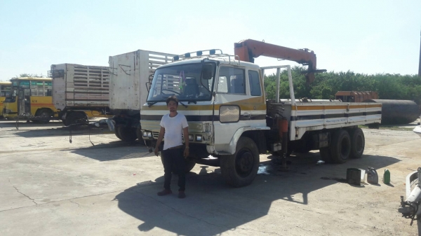 10 ล้อ HINO FD   เครน 4.5 ตัน เครื่อง HO6C เทอร์โบ 220 แรงม้า