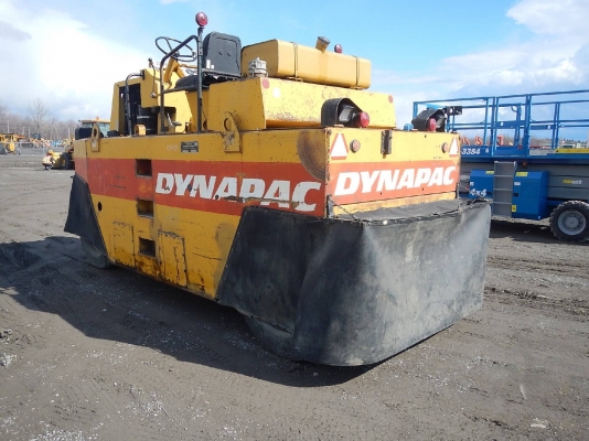 1992 DYNAPAC CP22 7 Wheel Pneumatic Roller