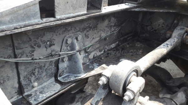 10ล้อ หัวลาก NISSAN UD 300 แรงม้า จดทะเบียนเมื่อปี 2544