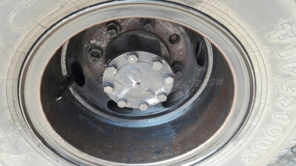 10ล้อ หัวลาก NISSAN UD 300 แรงม้า จดทะเบียนเมื่อปี 2544