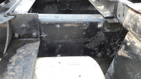 10ล้อ หัวลาก NISSAN UD 300 แรงม้า จดทะเบียนเมื่อปี 2544