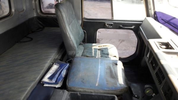 10ล้อ หัวลาก NISSAN UD 300 แรงม้า จดทะเบียนเมื่อปี 2544