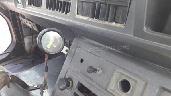 10ล้อ หัวลาก NISSAN UD 300 แรงม้า จดทะเบียนเมื่อปี 2544