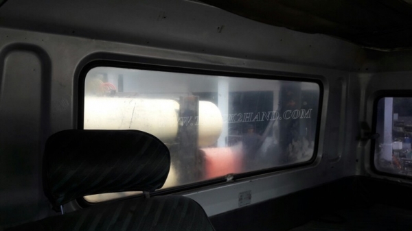 10ล้อ หัวลาก NISSAN UD 300 แรงม้า จดทะเบียนเมื่อปี 2544