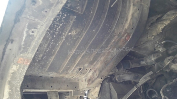 10ล้อ หัวลาก NISSAN UD 300 แรงม้า จดทะเบียนเมื่อปี 2544