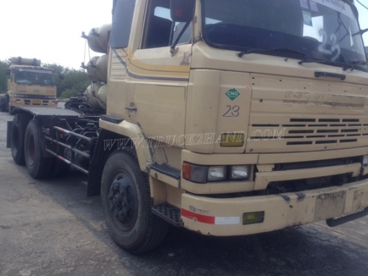 10ล้อ หัวลาก NISSAN UD 300 แรงม้า จดทะเบียนเมื่อปี 2544