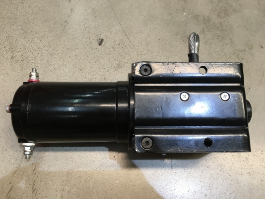 รอกกว้านสลิงไฟฟ้า 2500ปอนด์ (1134กิโลกรัม)