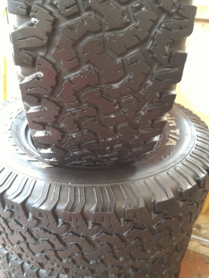 ขายยาง  BF 31 x 10.5 x 15  USA