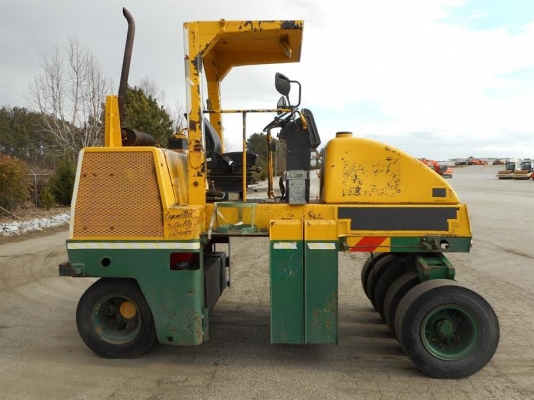 2003 Dynapac CP132 Pneumatic Tired Roller