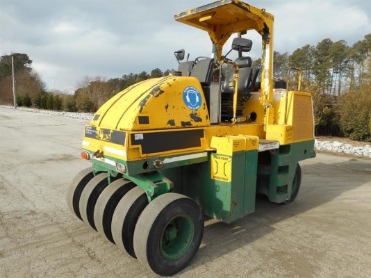 2003 Dynapac CP132 Pneumatic Tired Roller