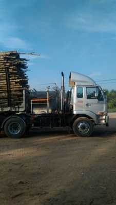 ขายรถบรรทุก 10 ล้อหัวลาก NISSAN UD CWM430M ใส่เครื่อง 330 แรงม้าเทอร์โบ ใส่หัว 454 ราคา 780000