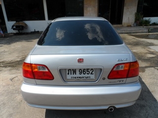 HONDA CIVIC 1.6 AUTO ปี 2000 พร้อมติดแก๊ส LPG พร้อมใช้ T.086-527-9533