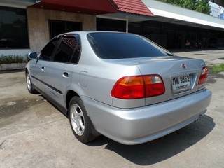 HONDA CIVIC 1.6 AUTO ปี 2000 พร้อมติดแก๊ส LPG พร้อมใช้ T.086-527-9533