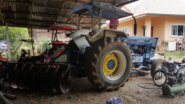 ขายรถไถford 6600เสื้อลาย ผาน7 เอกสารใบอินวอยซ์ สภาพสวยพร้อมใช้งานเครื่องดี ขายรถไถford 6600เสื้อลาย ผาน7 เอกสารใบอินวอยซ์ สภาพสวยพร้อมใช้งานเครื่องดี