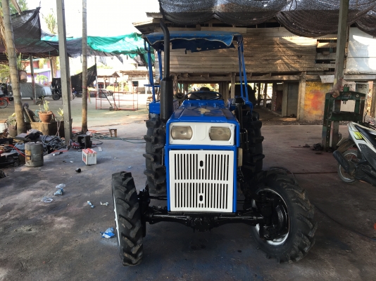 ขายรถไถแช้มป์304ราคา65000บาท  สองเพลาพร้อมใช้งานสายๆครับสนใจ โทร0813655997 อำพร พาเจริญ ต วังบัว อ คลองขลุง จ กำแพงเพชร