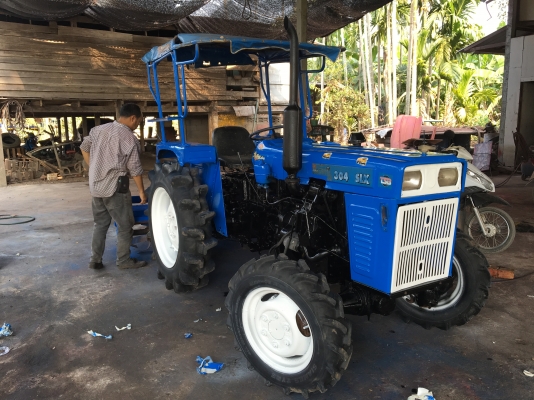 ขายรถไถแช้มป์304ราคา65000บาท  สองเพลาพร้อมใช้งานสายๆครับสนใจ โทร0813655997 อำพร พาเจริญ ต วังบัว อ คลองขลุง จ กำแพงเพชร