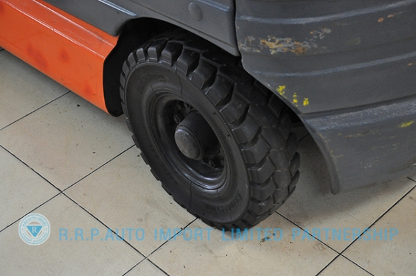 ขายรถโฟล์คลิฟท์มือสอง TOYOTA รุ่น 6FG15-11069 ราคา 185,000 บาท นำเข้าจากประเทศญี่ปุ่น 100\% ไม่เคยใช้งานในไทย