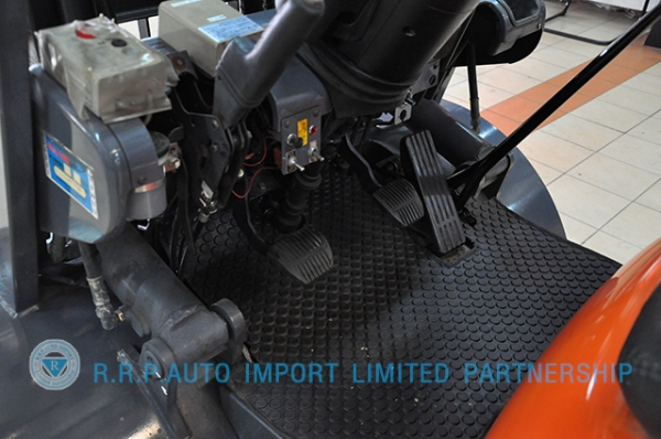 ขายรถโฟล์คลิฟท์มือสอง TOYOTA รุ่น 6FG15-11069 ราคา 185,000 บาท นำเข้าจากประเทศญี่ปุ่น 100\% ไม่เคยใช้งานในไทย