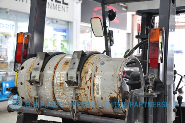 ขายรถโฟล์คลิฟท์มือสอง TOYOTA รุ่น 6FG15-11069 ราคา 185,000 บาท นำเข้าจากประเทศญี่ปุ่น 100\% ไม่เคยใช้งานในไทย