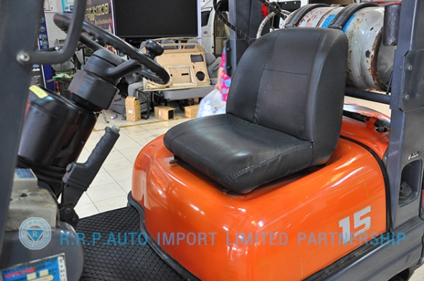 ขายรถโฟล์คลิฟท์มือสอง TOYOTA รุ่น 6FG15-11069 ราคา 185,000 บาท นำเข้าจากประเทศญี่ปุ่น 100\% ไม่เคยใช้งานในไทย