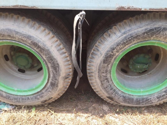 ขายดาวน์ 10 ล้อพื้นเรียบ บรรทุกน้ำ 195 แรง FVM32M รถห้างแท้ หรือขายตัดสด