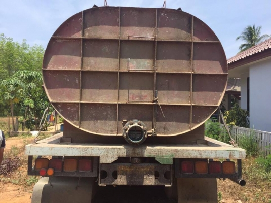 ขายดาวน์ 10 ล้อพื้นเรียบ บรรทุกน้ำ 195 แรง FVM32M รถห้างแท้ หรือขายตัดสด