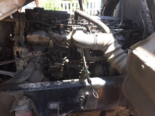 ขายดาวน์ 10 ล้อพื้นเรียบ บรรทุกน้ำ 195 แรง FVM32M รถห้างแท้ หรือขายตัดสด