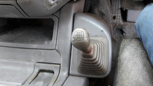 HINO  PROFIA หัวลาก ขนาด 330 แรงม้า จดทะเบียนปี 2538