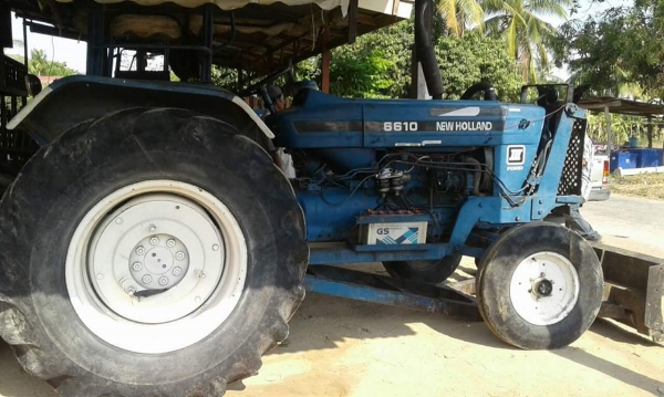 ขายรถไถฟอต77 เครื่องT3 อุปกรณ์ดันหน้า ผานหลัง สภาพพร้อมใช้งาน สนใจโทร 090-8588220คุณนะ 093-3258446คุณบิว หรือเข้าดูสินค้าอื่นๆได้ที่ www.truck.in.th/498 หรือเพจFacebook ณรงค์ ซื้อขายรถมือสอง (เว็บไซต์ส่วนตัว) หรือFacebook คุณนะ รถบรรทุก