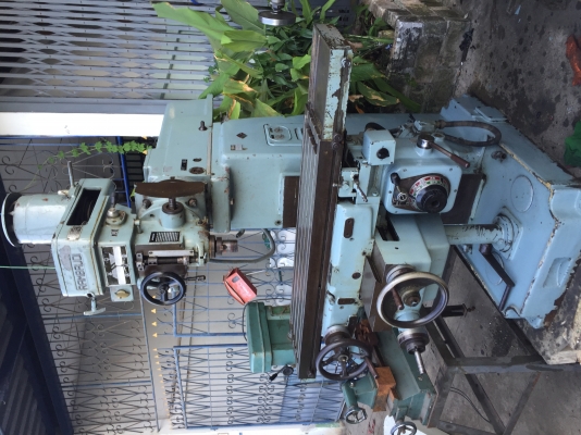 ขายมิลลิ่งเอ็ม4ของอิตาลีมีฟีดซ้ายขวาคว้านออโต้ได้หน้าโต๊ะกว้าง300xยาว1.65เมตรพรัอมใช้