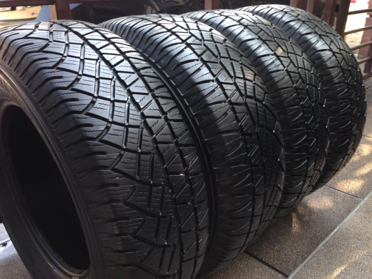 ยาง Michelin 265 65 17 ปี13 ดอกเต็ม ไม่มีปะ ใช้ยาว ราคาไม่แพง ยาง Michelin 265 65 17 ปี13 ดอกเต็ม ไม่มีปะ ใช้ยาว ราคาไม่แพง