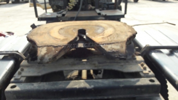 รถหัวลากฮีโน่ FM3MKKA ขนาด 240 แรงม้า ขับเคลื่อน 2 เพลา