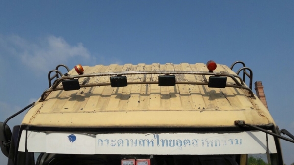 รถหัวลากฮีโน่ FM3MKKA ขนาด 240 แรงม้า ขับเคลื่อน 2 เพลา